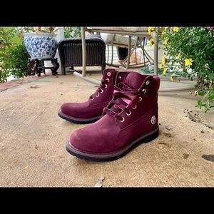 WOMEN'S VELVET-ACCENT PREMIUM WATERPROOF BOOTS